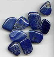 pierre roulée de lapis lazuli